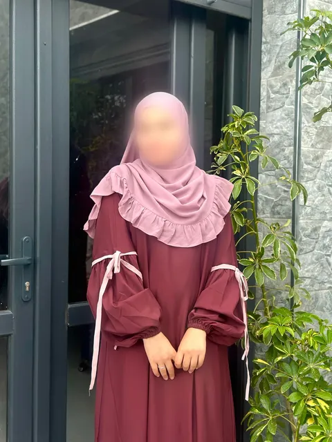 حجاب بشرى
